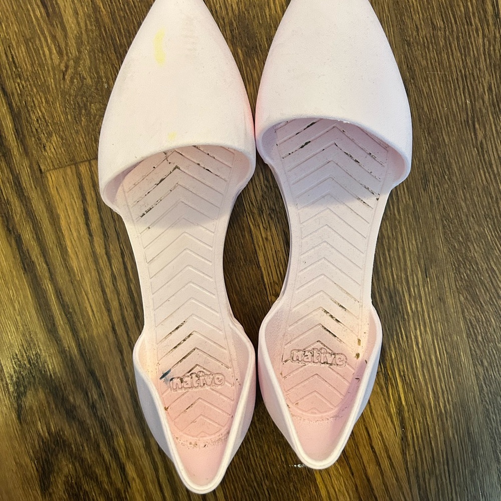 Native Women's Pink Flats